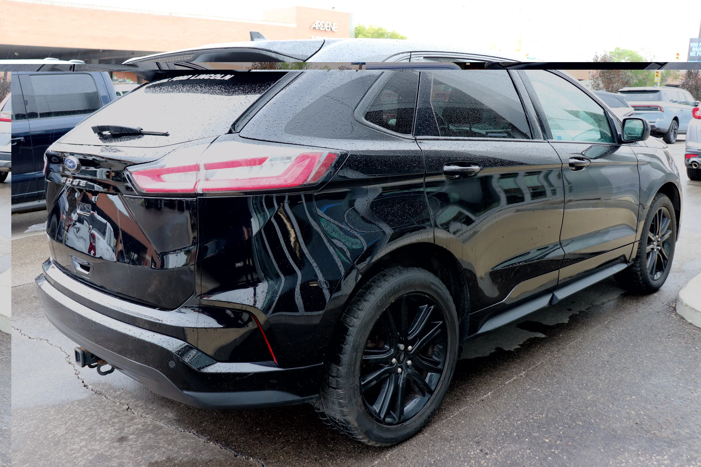 Used 2023 Black Ford SEL image 4
