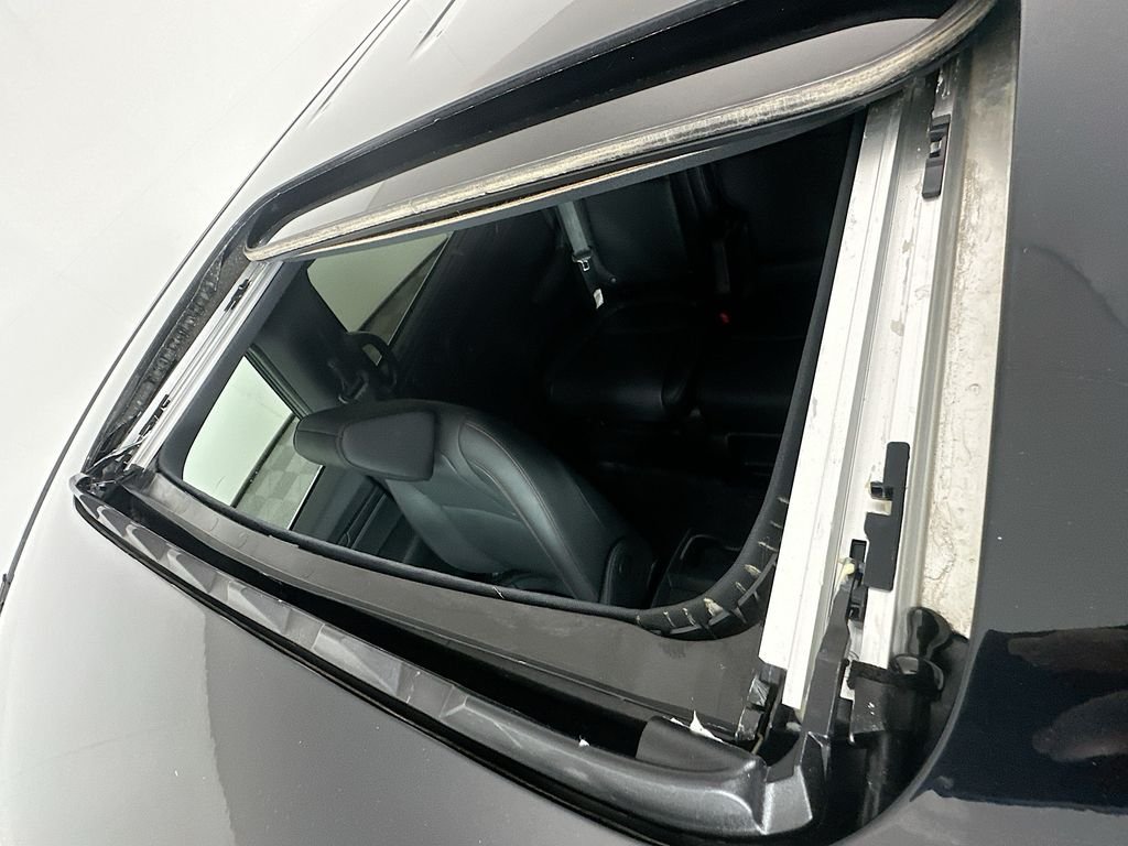 Used 2025 Crystal Black Pearl Honda Sport-L image 21