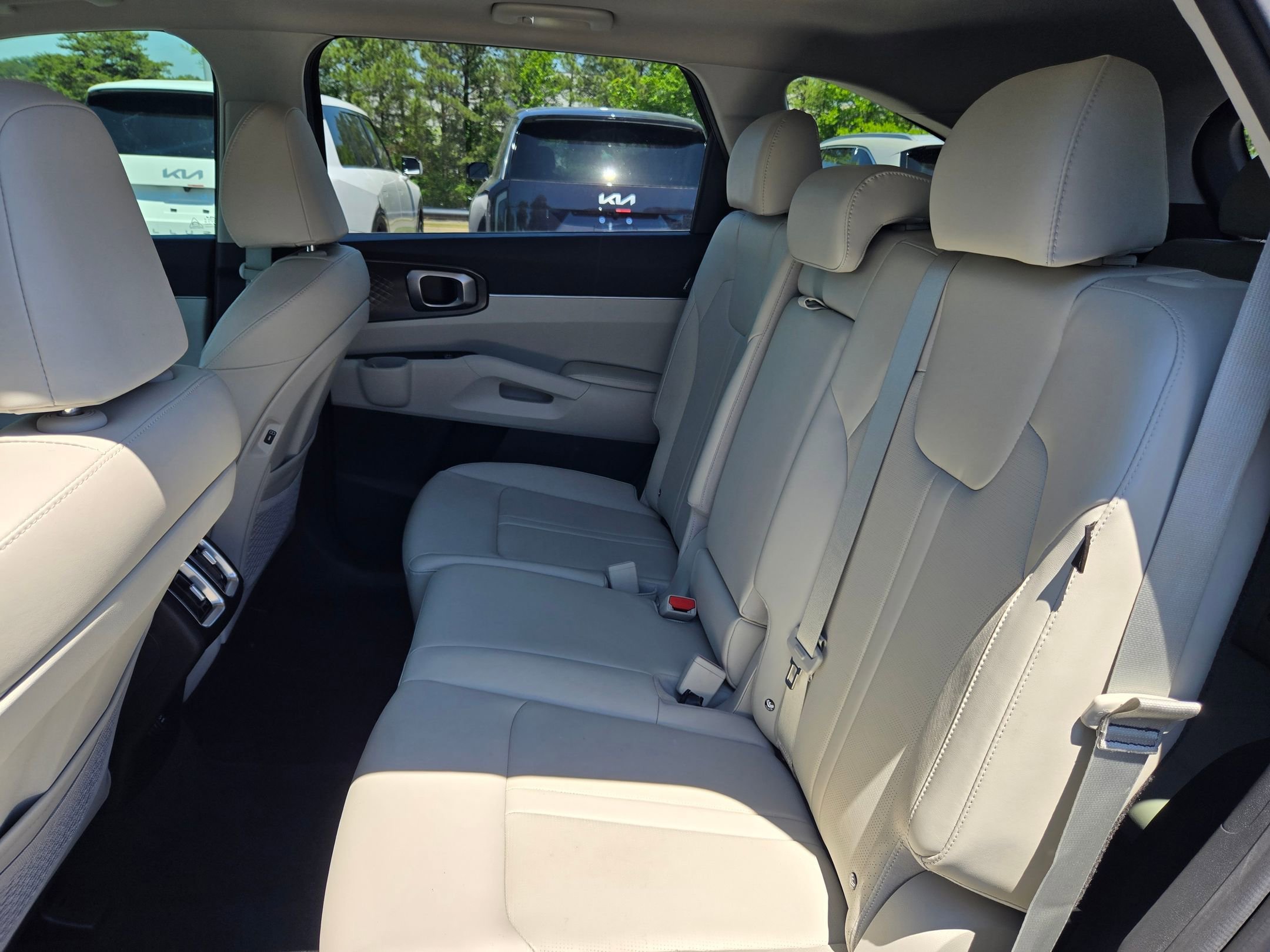 Used 2025 Midnight Lake Blue Kia S image 32