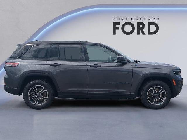 Used 2023 Metallic Jeep  image 8