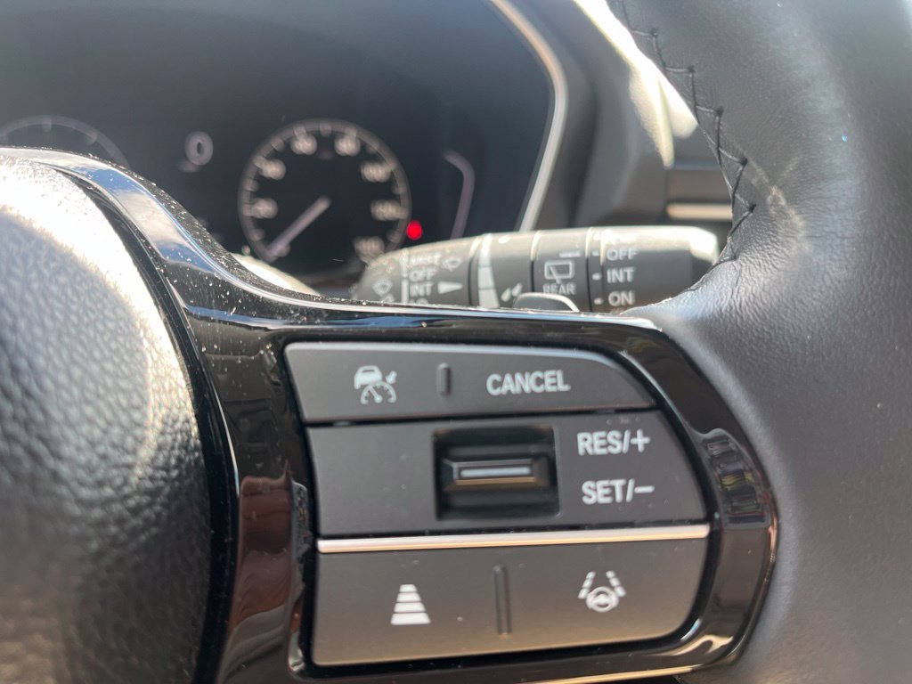 Used 2025 Red Honda Touring image 16