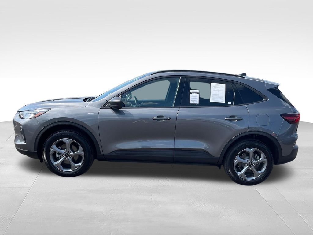 Used 2025 Gray Ford ST-Line image 2