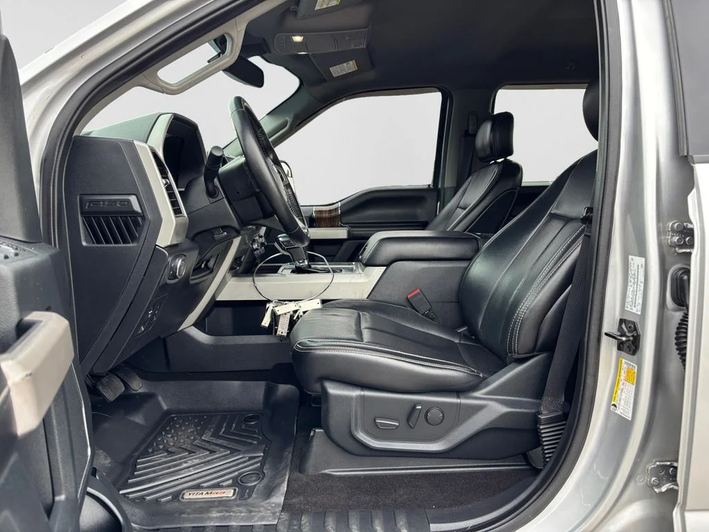 Used 2019 Silver Ford Lariat image 10