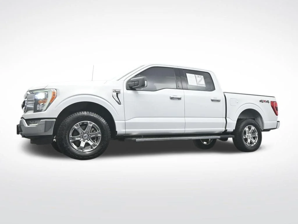 Used 2022 White Ford XLT image 31