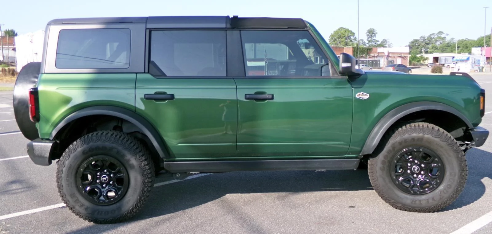 Used 2024 Eruption Green Ford Wildtrak image 4