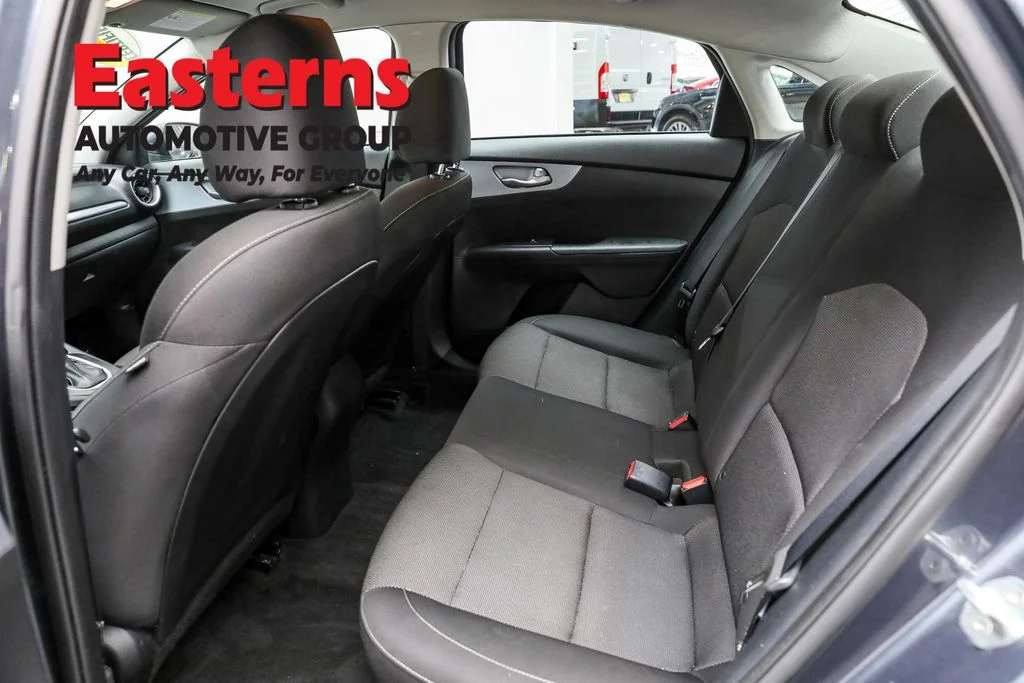 Used 2023 Gray Kia LXS image 21
