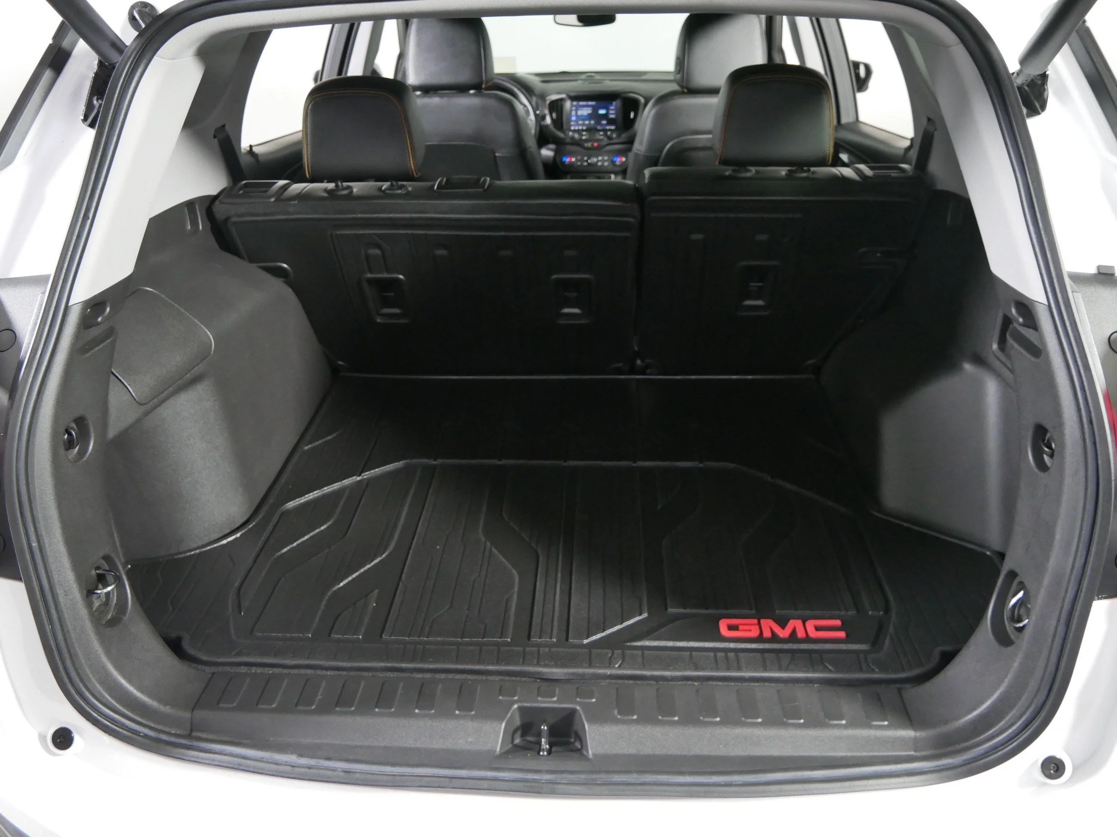 Used 2022 Summit White GMC AT4 image 18