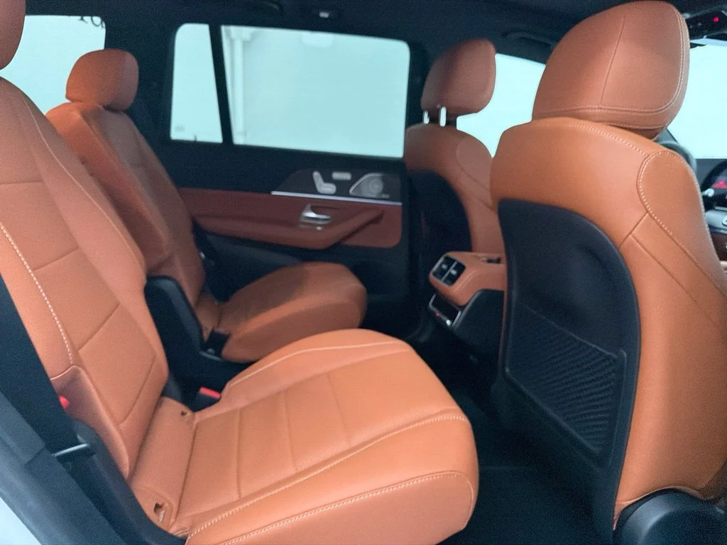 New 2027 White Mercedes-Benz GLS 450 image 29