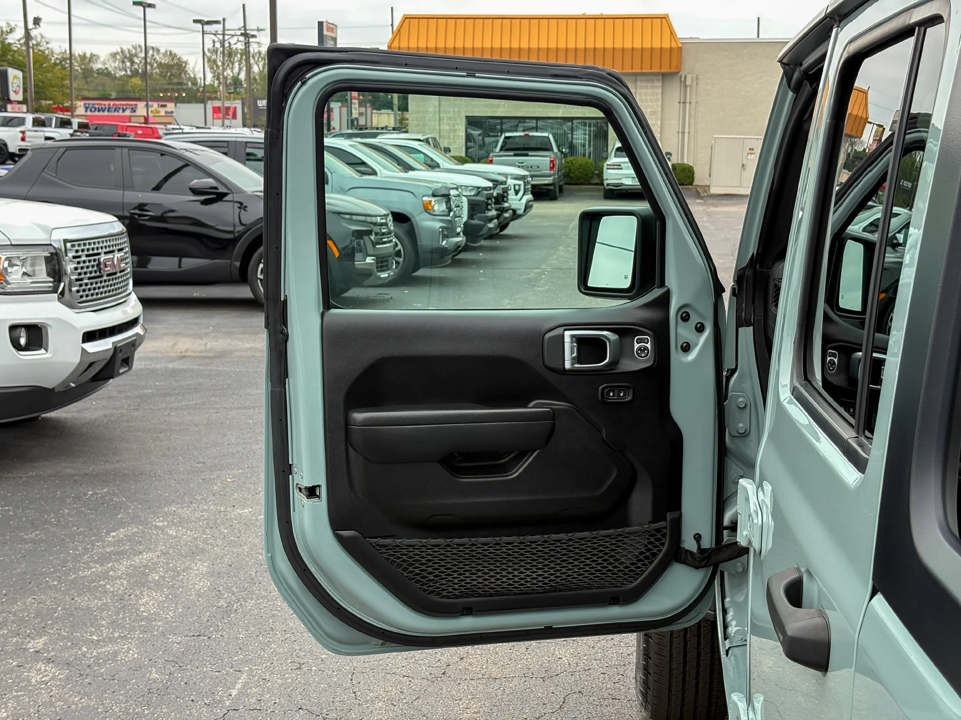 Used 2024 Gray Jeep Sport S image 14