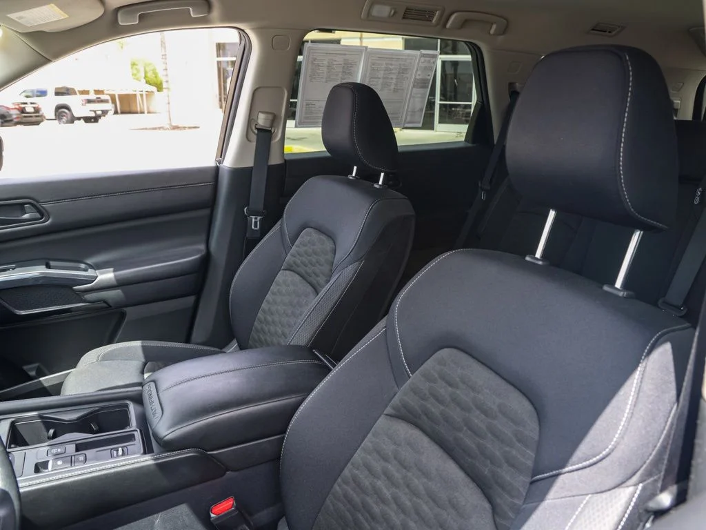 Used 2024 White Nissan S image 14