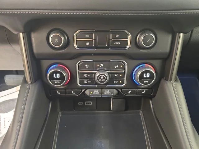 Used 2023 Summit White Chevrolet LT image 28
