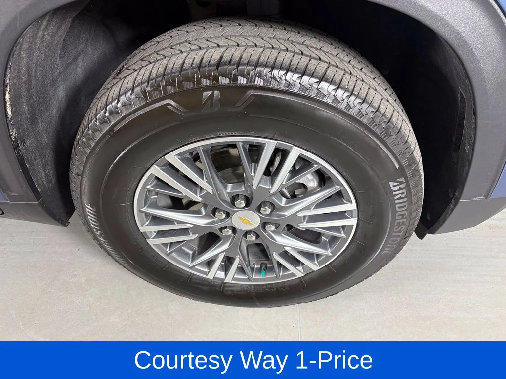 Used 2025 Blue Chevrolet LT image 13