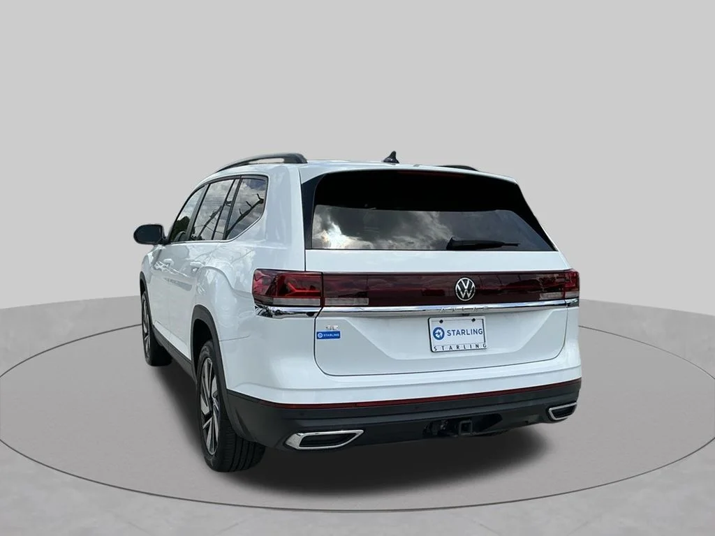 Used 2024  Volkswagen 2.0T SE w/Technology image 8