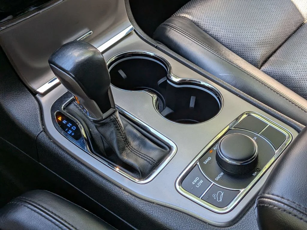 Used 2021 Gray Jeep Limited image 18