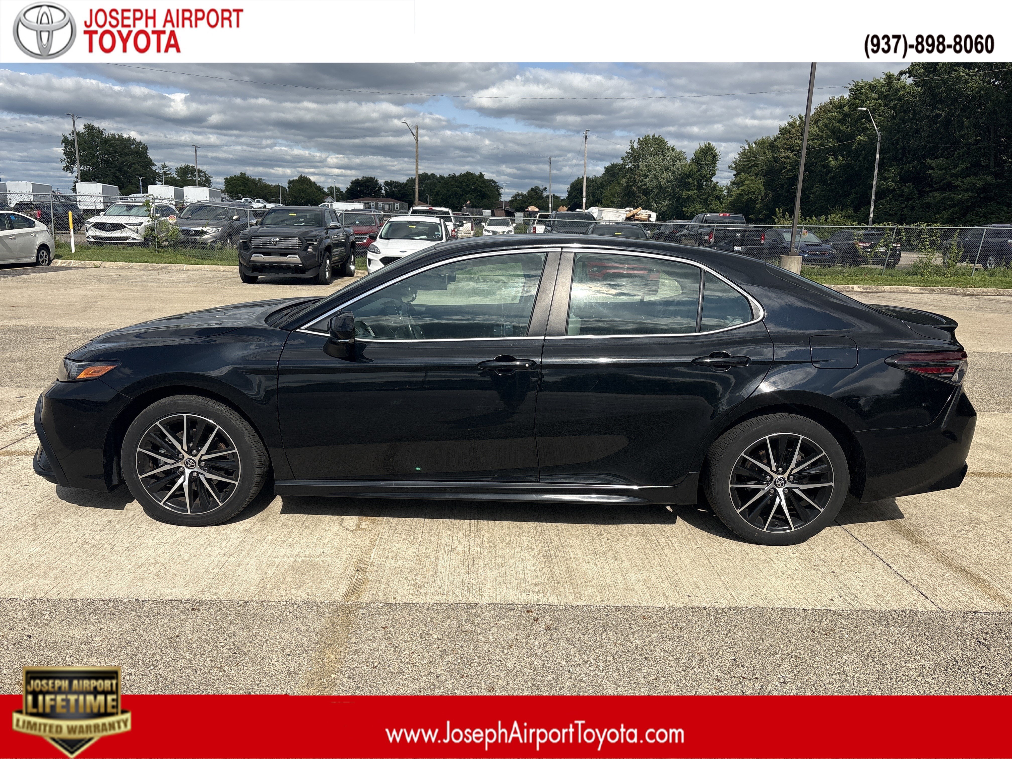 Used 2024 Midnight Black Metallic Toyota SE image 1