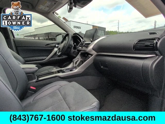 Used 2025 Silver Mitsubishi SE image 25