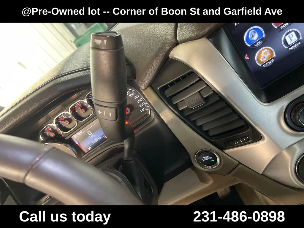 Used 2015 Silver GMC SLT image 25