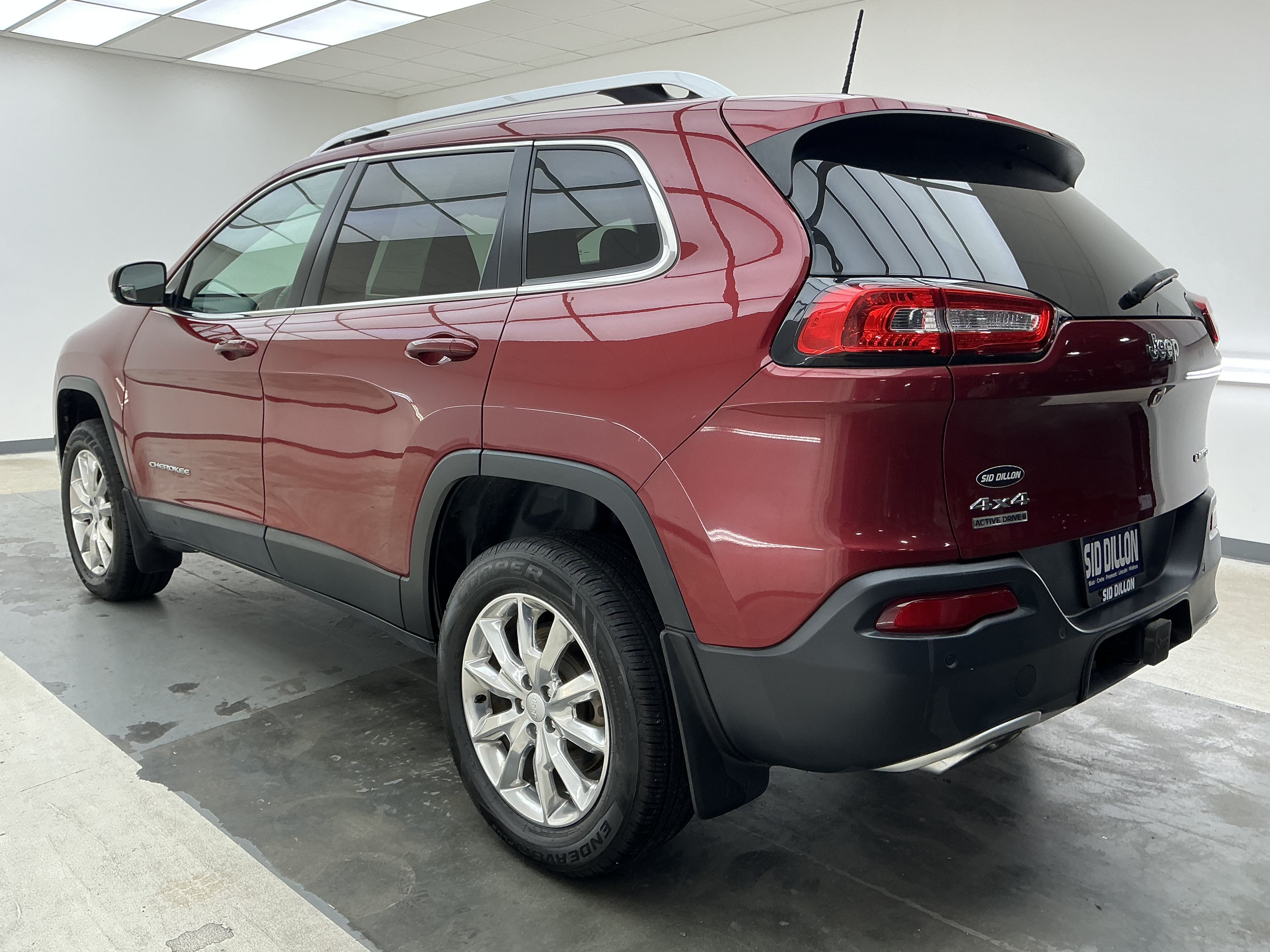 Used 2017 Deep Cherry Red Crystal Pearlcoat Jeep Limited image 6