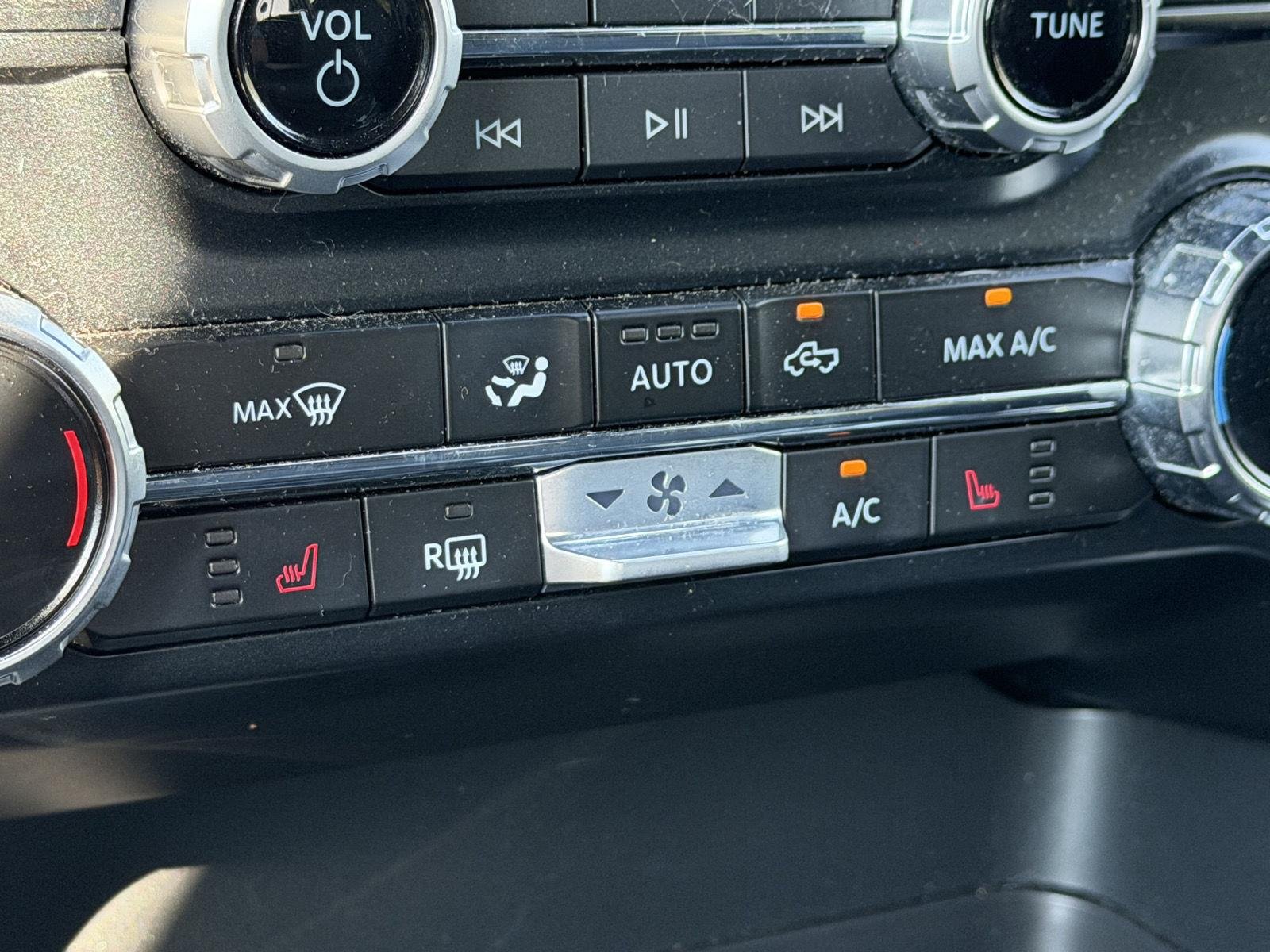 Used 2023 Atlas Blue Ford XLT image 8
