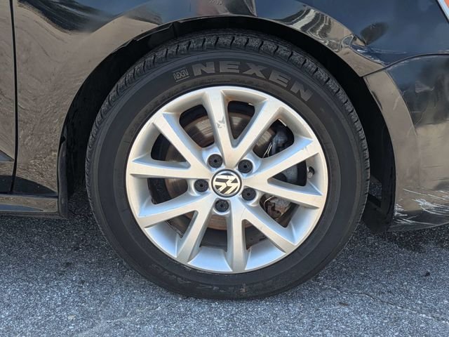 Used 2014 Black Volkswagen 1.8T SE image 11