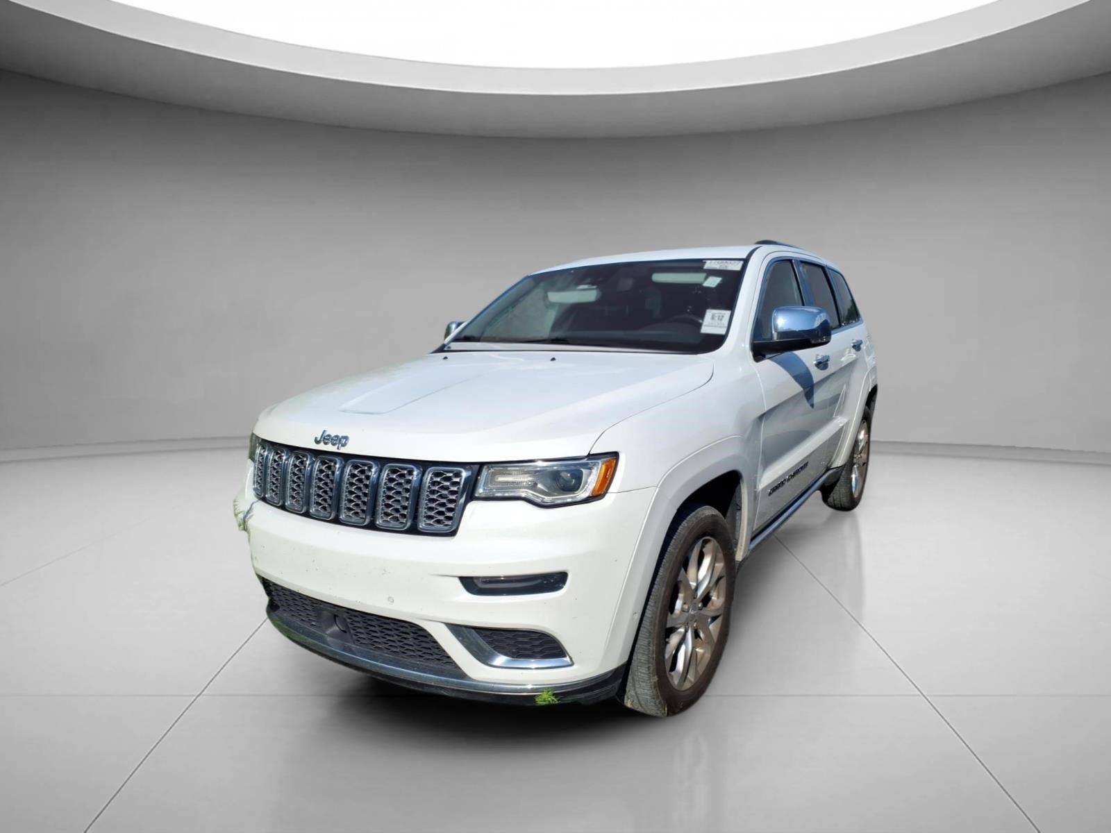 Used 2021 Ivory 3-Coat Jeep Summit image 1