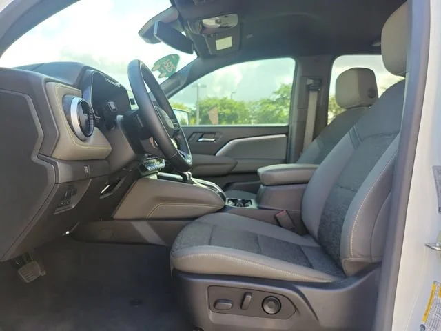 2024 Chevrolet Colorado ZR2 - Photo 23