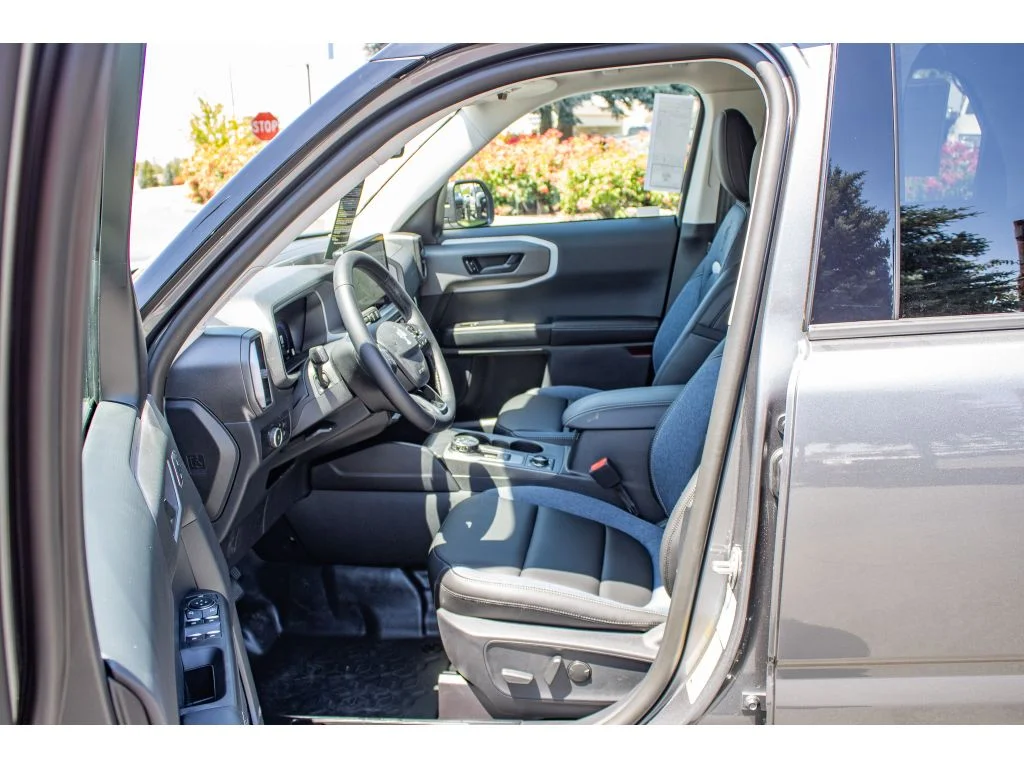 New 2026 Carbonized Gray Metallic Ford Outer Banks® image 31
