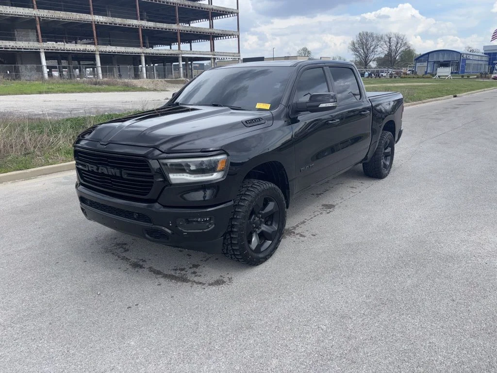 2019 RAM 1500 Big Horn/Lone Star 4x4 Crew Cab 5'7's photo