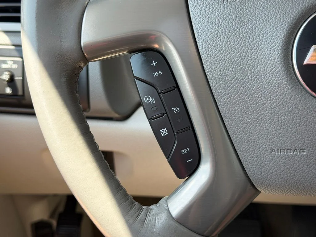 Used 2013 White Chevrolet LTZ image 15