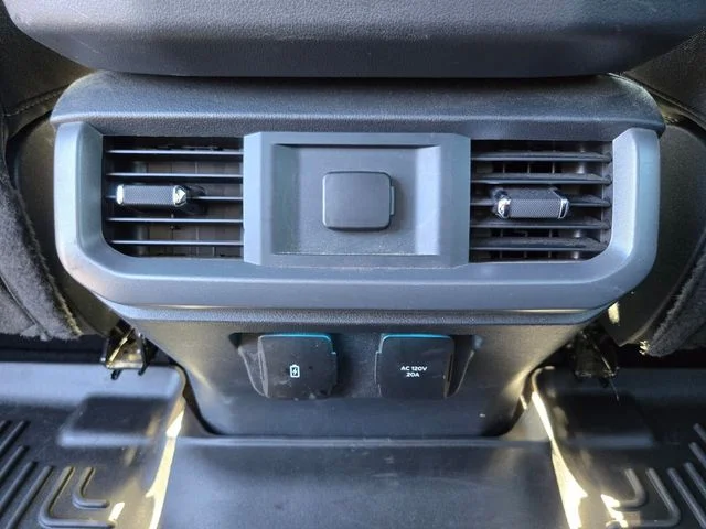Used 2025 Black Ford XLT image 15
