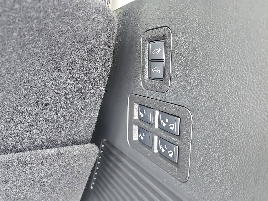 Used 2025 Blue INFINITI SENSORY image 10