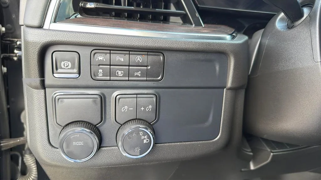 Used 2025 Black Chevrolet LS image 24
