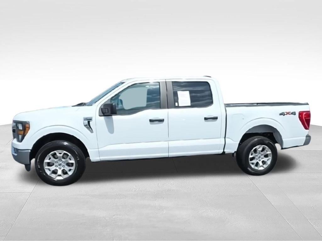 Used 2023 White Ford XLT image 4