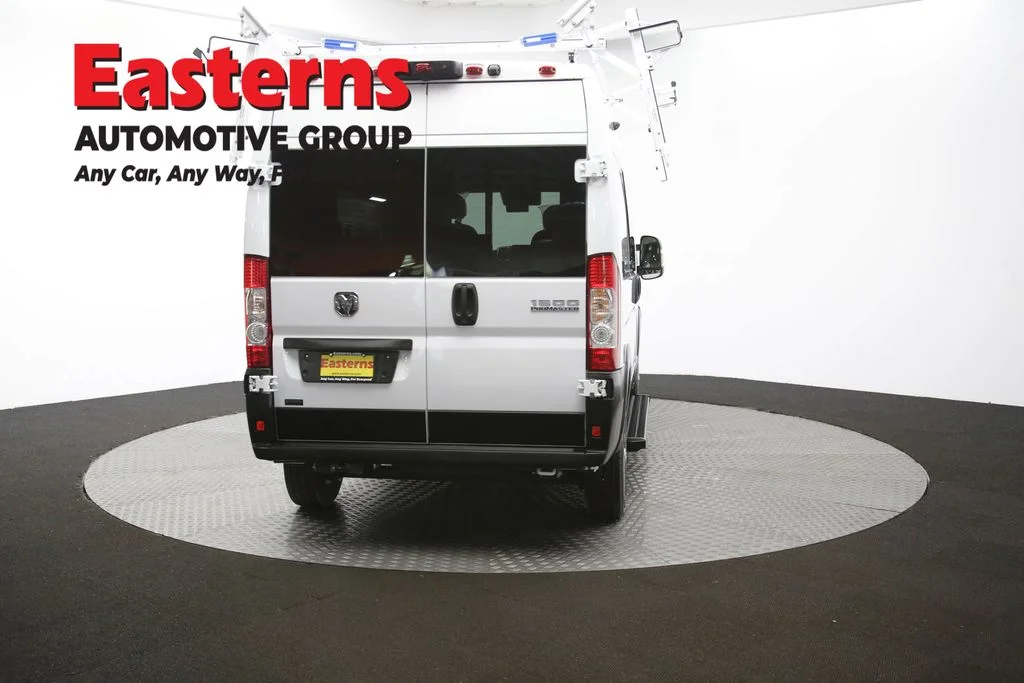 Used 2025 White Ram Base image 39