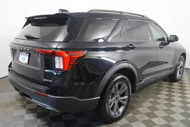 New 2026 Agate Black Metallic Ford Active image 14