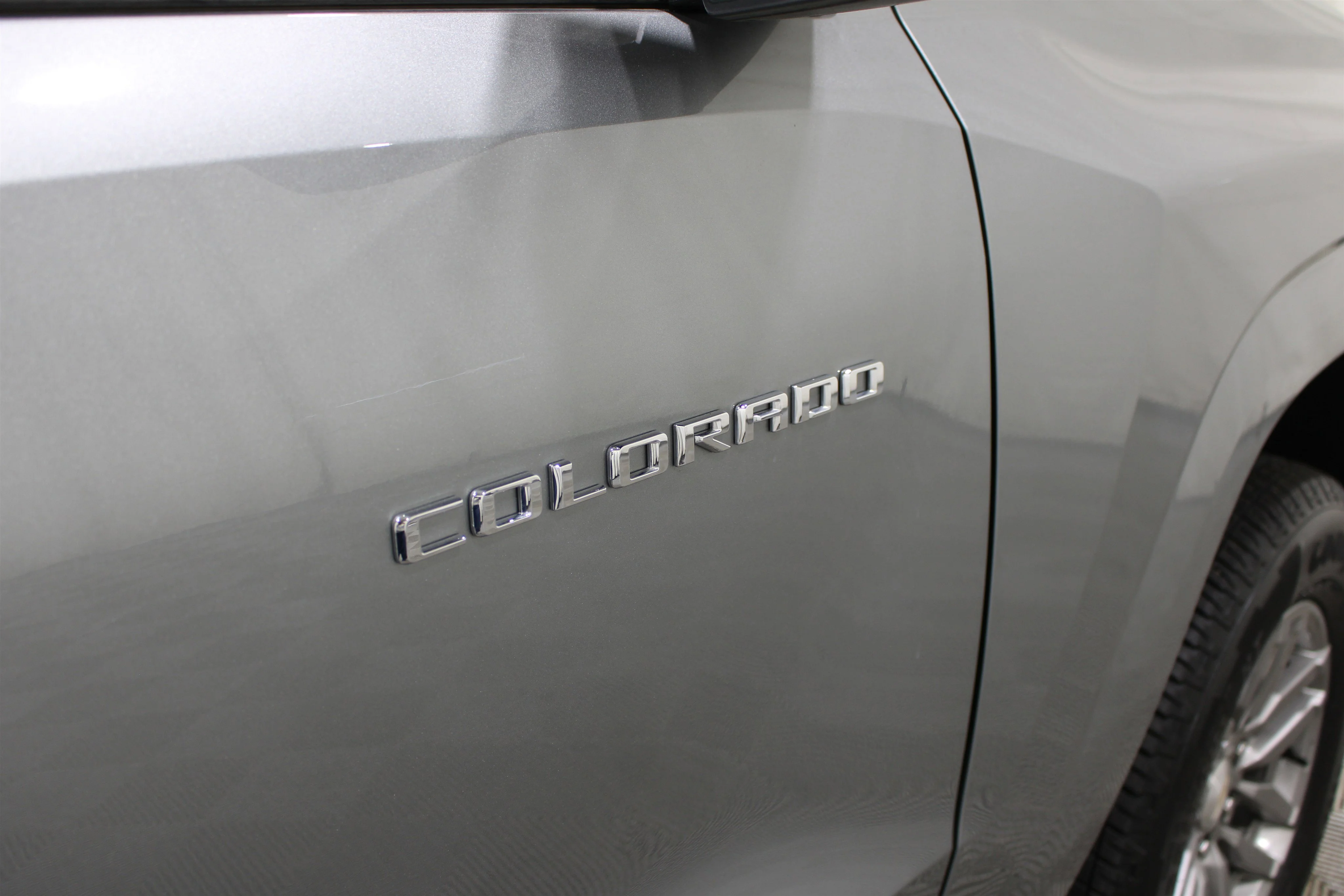 2023 Chevrolet Colorado LT - Photo 25