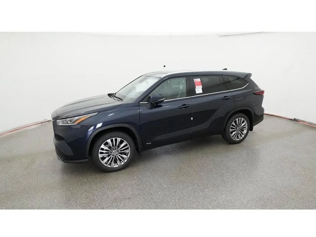 New 2026  Toyota Platinum image 3