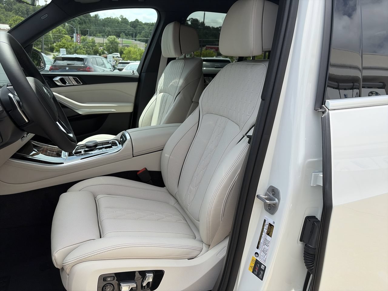 New 2026 Alpine White BMW xDrive50e image 14