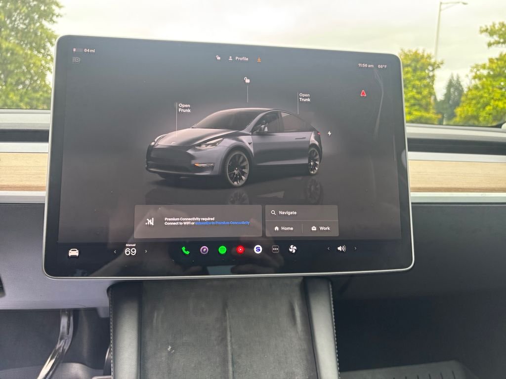 Used 2023  Tesla Long Range image 21