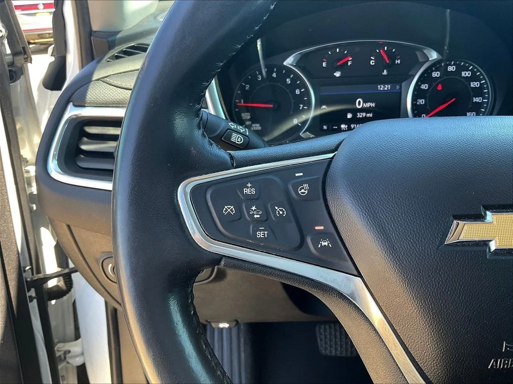 Used 2020 White Chevrolet Premier image 31