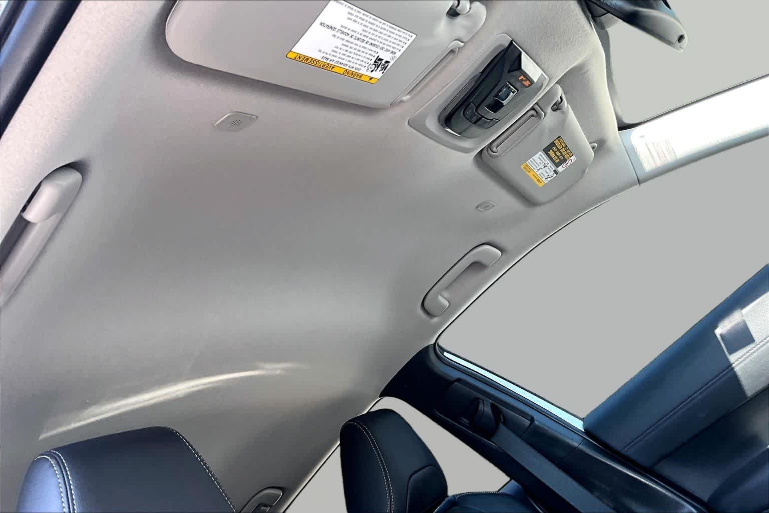 Used 2023 Wind Chill Pearl Toyota XLE image 14