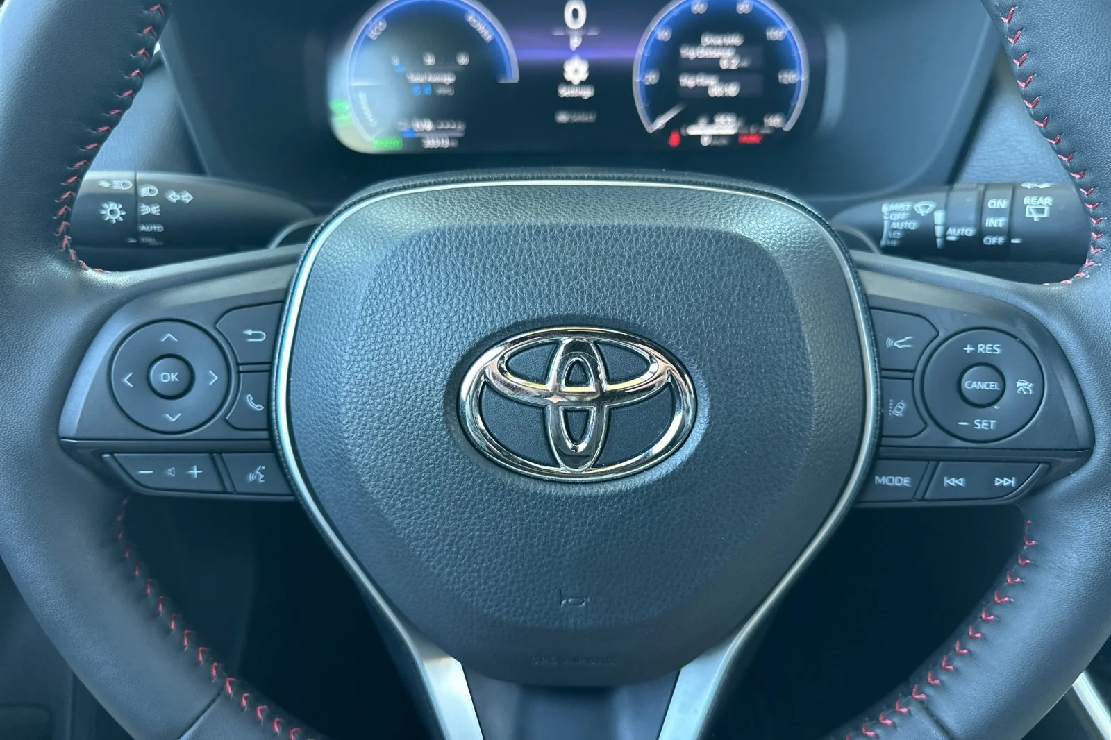 2024 Toyota RAV4 XSE - Photo 29