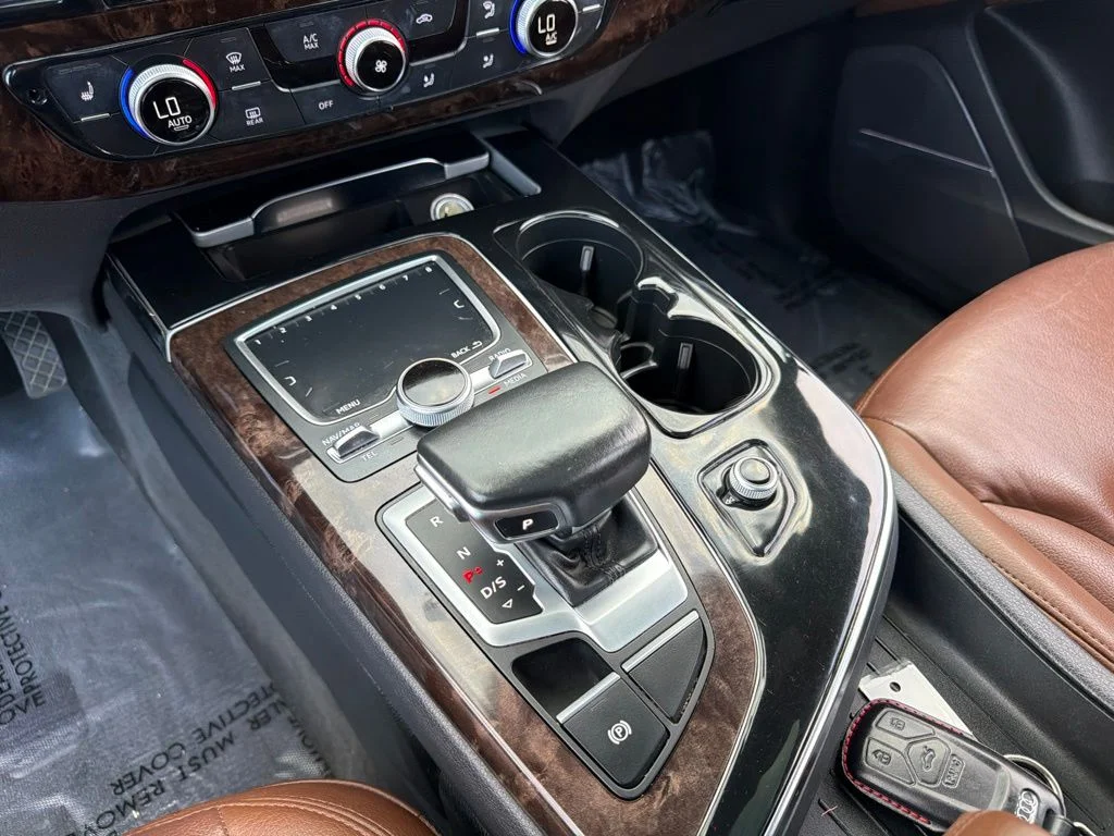 Used 2019 White Audi 45 Premium Plus image 26