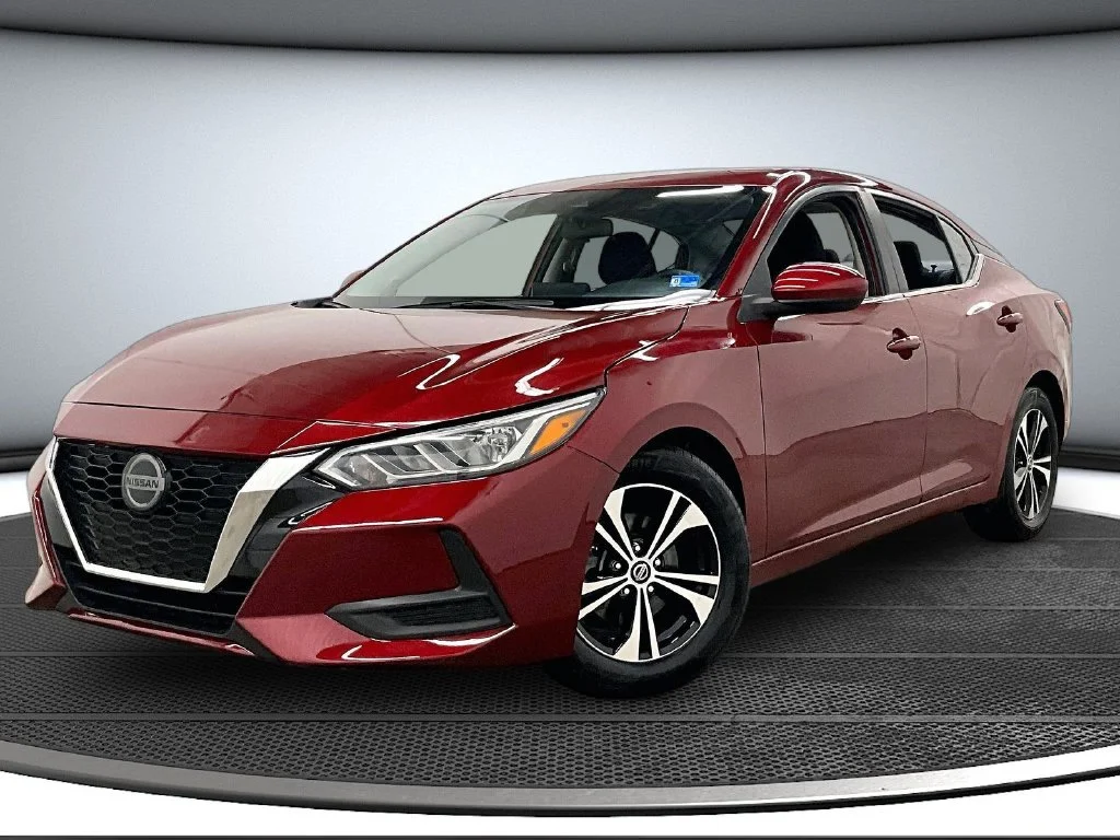 Used 2023 Red Nissan SV image 3