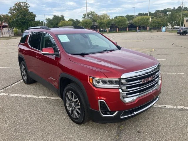 Used 2023 Red GMC SLT image 3