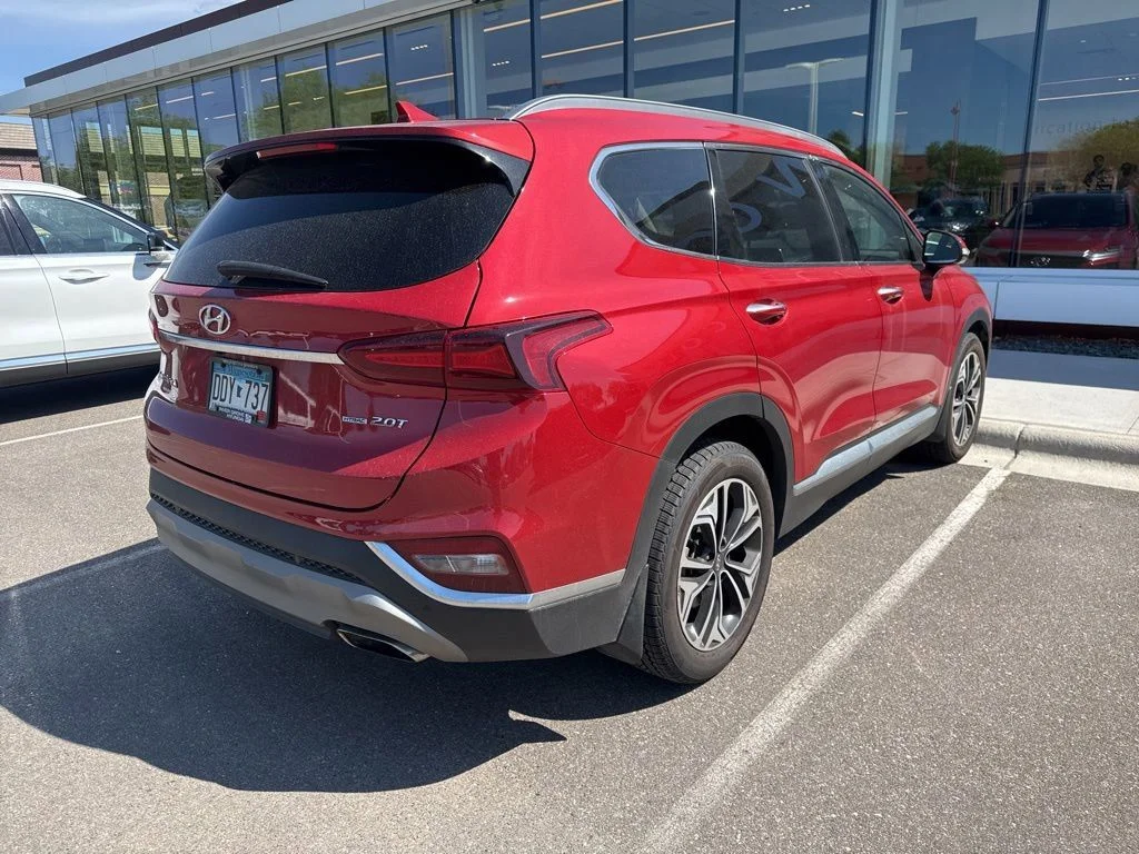 Used 2019 Red Hyundai Ultimate image 2