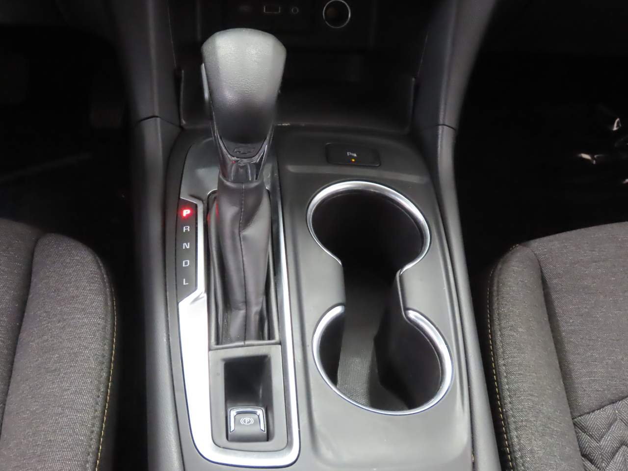 Used 2024 Summit White Chevrolet LT image 12