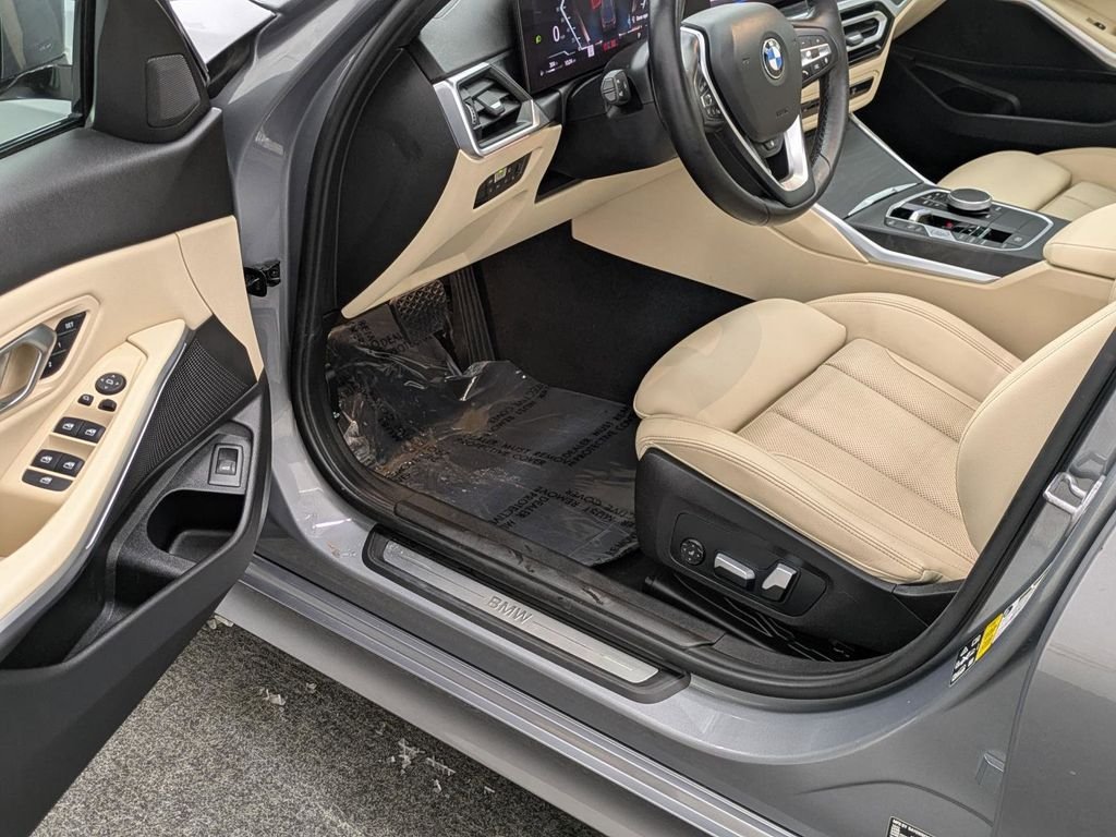 2023 BMW 3 Series 330i - Photo 41