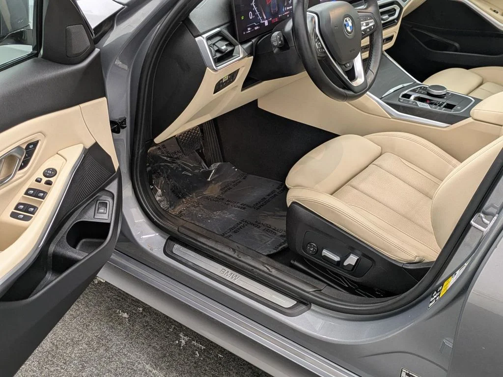 2023 BMW 3 Series 330i - Photo 41