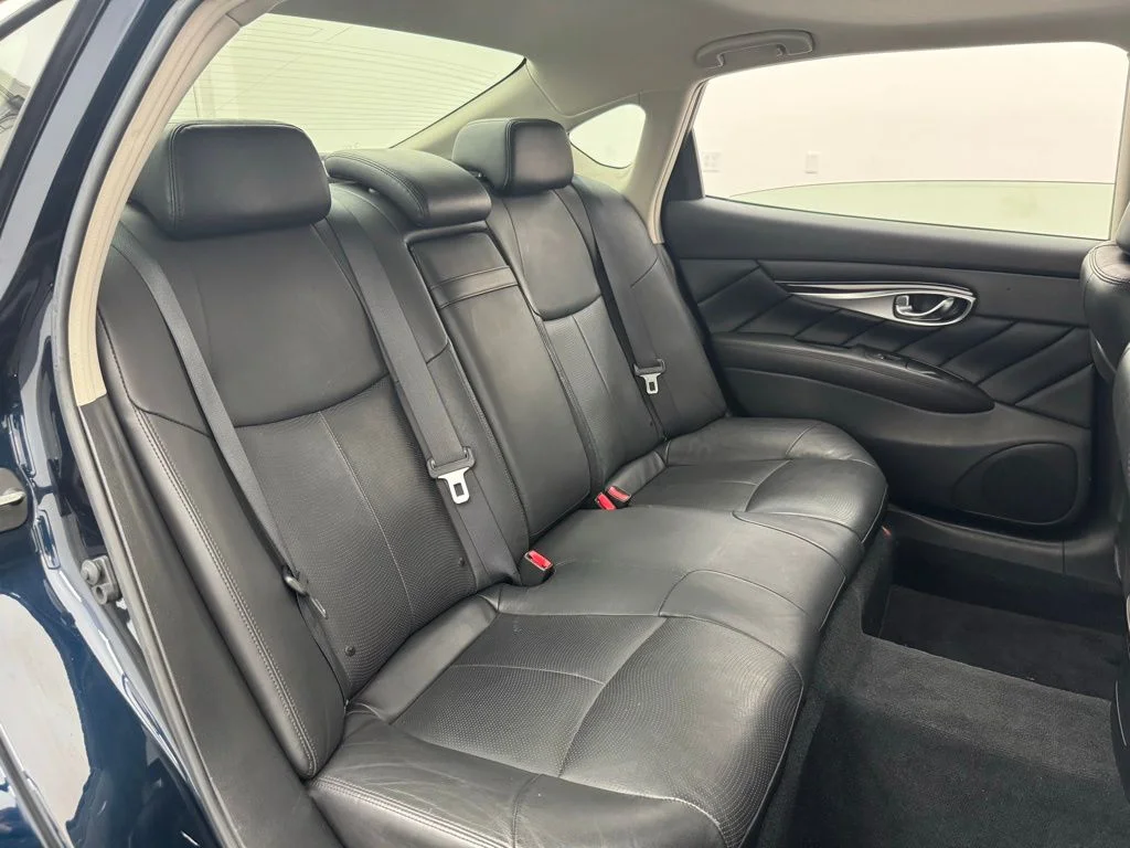 Used 2017 Hermosa Blue INFINITI 3.7X image 36